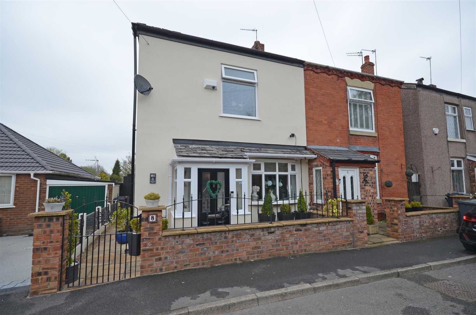 Manor Farm Close, AshtonUnderLyne Home Estate Agents